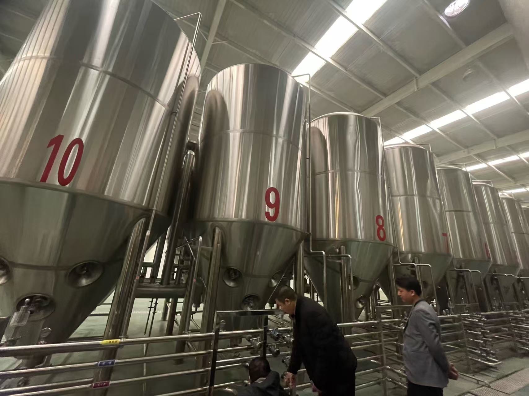 达拉特精酿啤酒设备厂—平面布置、设备设计、制造、调试、培训等一条龙服务